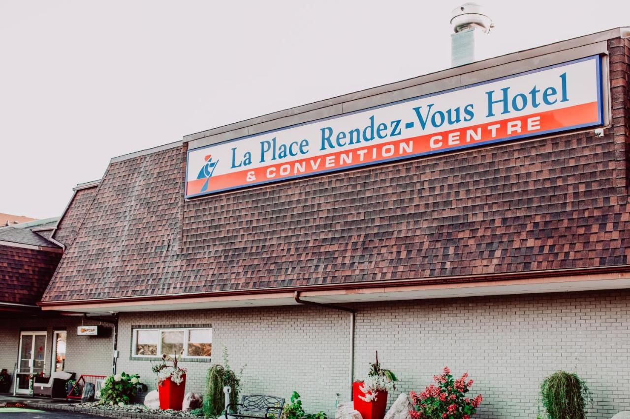 La Place Rendez-Vous Hotel